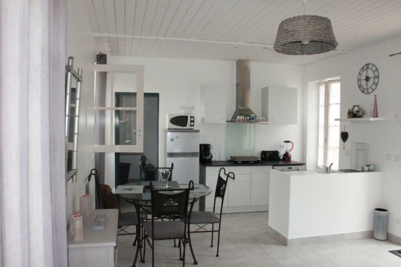 Charmante Maison Charentaise "Bonheur" * 4 Pers Chambon  Экстерьер фото