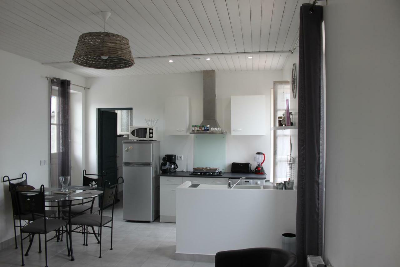 Charmante Maison Charentaise "Bonheur" * 4 Pers Chambon  Экстерьер фото